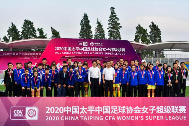 罗马诺：马丁内利未近加盟加拉塔萨雷，莱奥仍在候选
